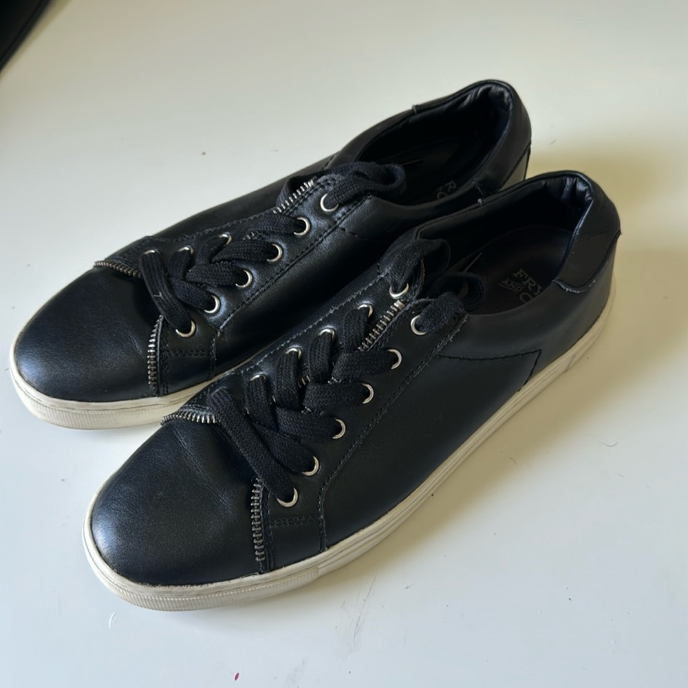 FRYE AND CO LEATHER SNEAKERS